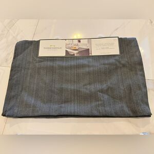 Gray threshold runner #8